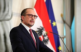 В Австрии вводят локдаун для непривитых
