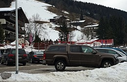 Туристы жалуются на отсутствие снега в Альпах